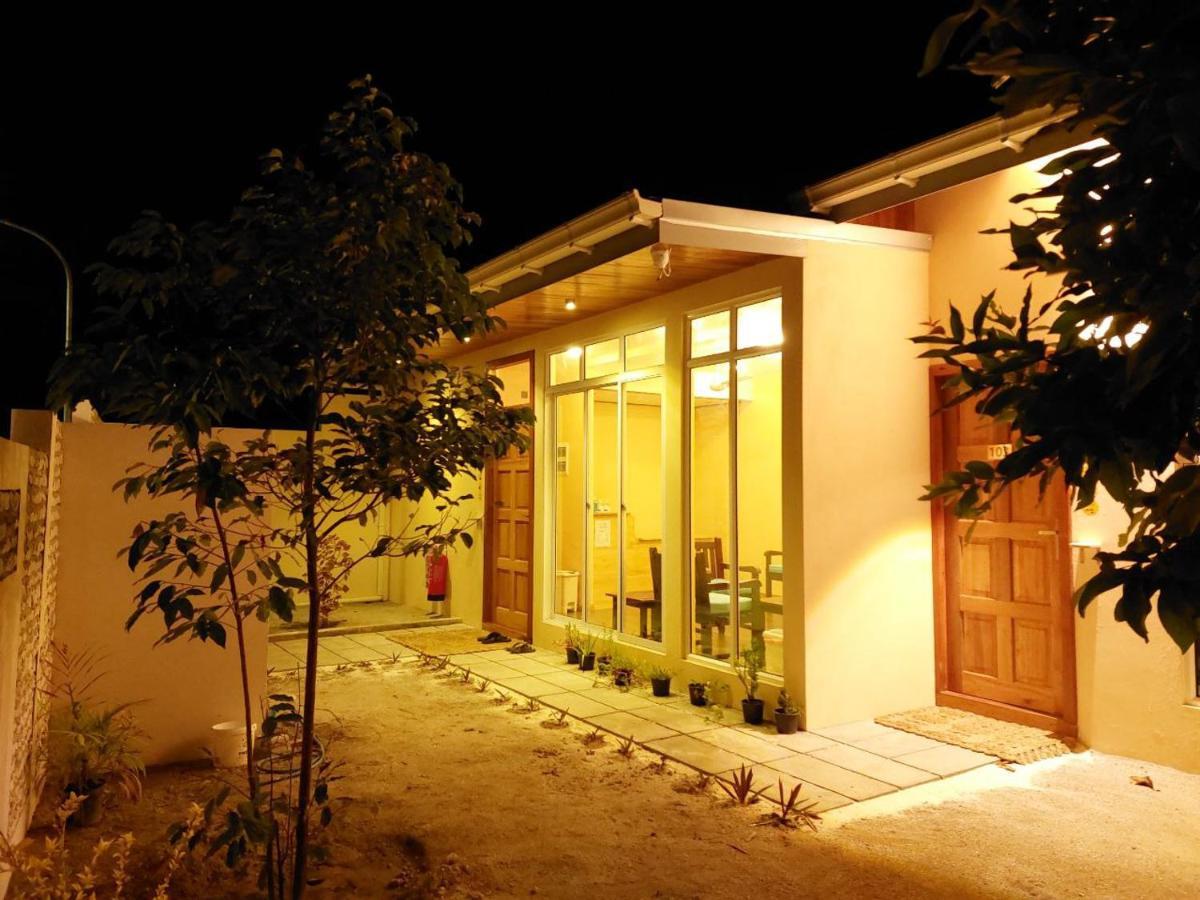 Hotel Ayira Maldives Feridhoo Exterior foto